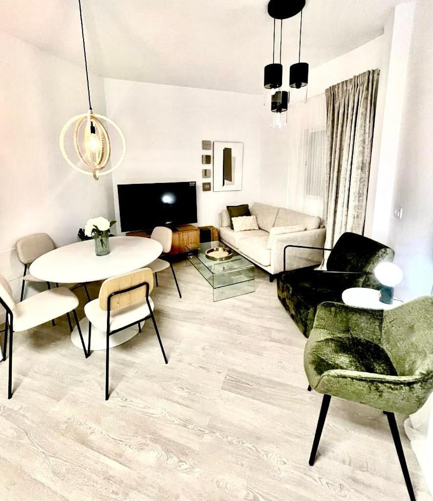 Historical Centre! Private Terrace & Gym-Near Public Parking Málaga Exterior foto